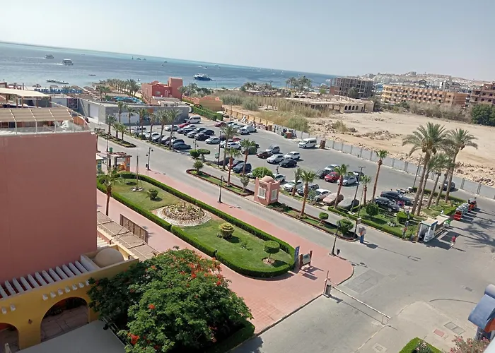 Apartment El Marina